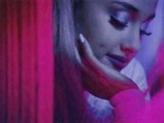 Ερωτική συνομιλία μέσω βίντεο insomnijana