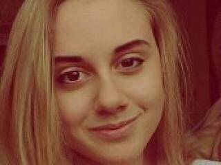 Ερωτική συνομιλία μέσω βίντεο irenadler