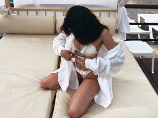 Ερωτική συνομιλία μέσω βίντεο iris-moonlight