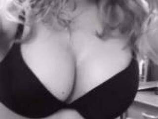 Ερωτική συνομιλία μέσω βίντεο iriska844