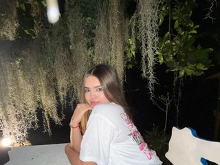 Ερωτική συνομιλία μέσω βίντεο IsaBeaumont