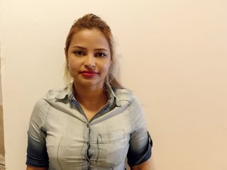 Ερωτική συνομιλία μέσω βίντεο isabelahot