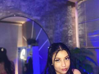 Ερωτική συνομιλία μέσω βίντεο Isabellaa-03