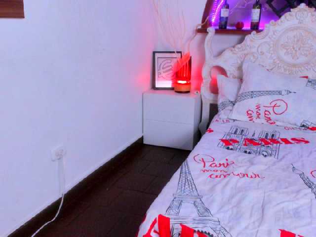 Εκπομπές οθόνης Ivanna-rossi