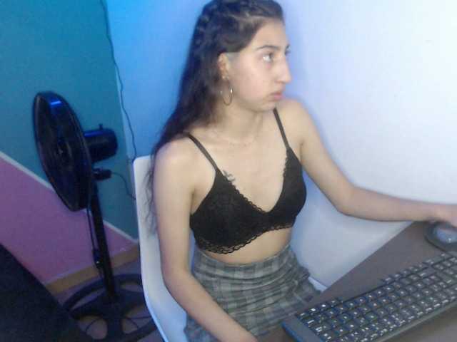 Φωτογραφίες ivy-blue hey i am new in bonga cams , make me happy today