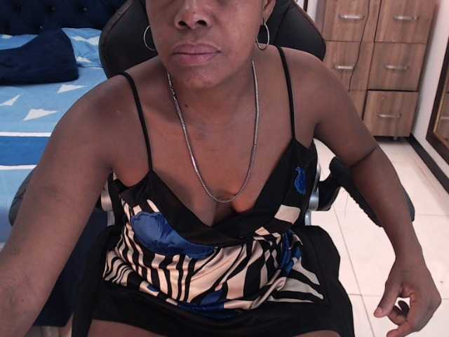 Εκπομπές οθόνης JackyHotBlack