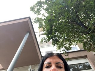 Ερωτική συνομιλία μέσω βίντεο Jaklina