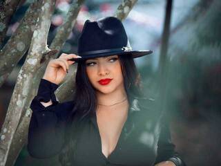 Ερωτική συνομιλία μέσω βίντεο Jannalatifa