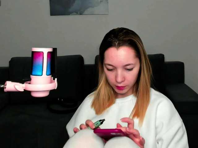 Φωτογραφίες JennySims Help me promote my account and bring it to the top❤️ The toy runs on 2TK, favorite vibrations are 25 and 100TKI'll do it in private, whatever you want sweetGOAL: show with oil all over the body to sexy music