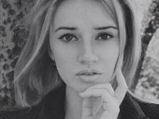 Ερωτική συνομιλία μέσω βίντεο jolanta