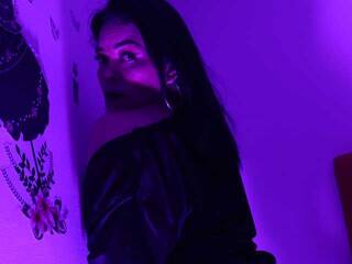 Ερωτική συνομιλία μέσω βίντεο josephine6969