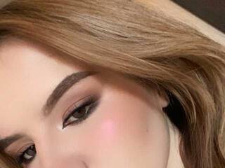 Ερωτική συνομιλία μέσω βίντεο juliacat