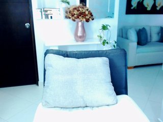 Ερωτική συνομιλία μέσω βίντεο julietjohnson