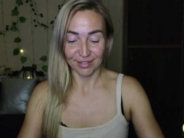 Εκπομπές οθόνης Jullyblondkiss