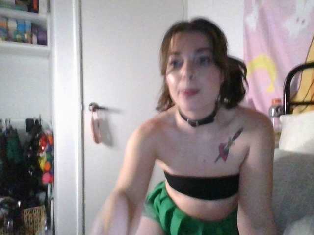 Εκπομπές οθόνης JunipaJinxe