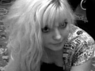 Ερωτική συνομιλία μέσω βίντεο kamilla9966