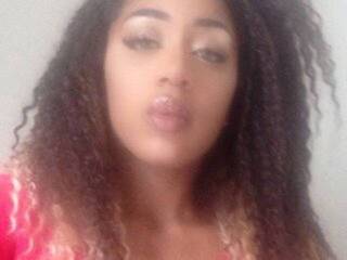 Ερωτική συνομιλία μέσω βίντεο KaraJewel