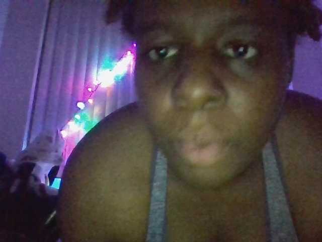 Εκπομπές οθόνης KaraLuv