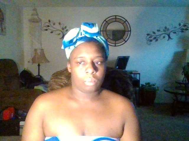 Εκπομπές οθόνης KaraLuv