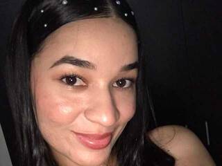 Ερωτική συνομιλία μέσω βίντεο KarimBidal