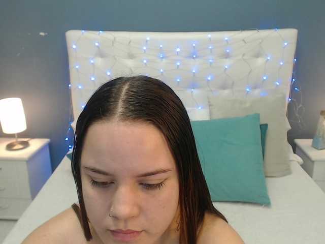 Εκπομπές οθόνης karleymoore