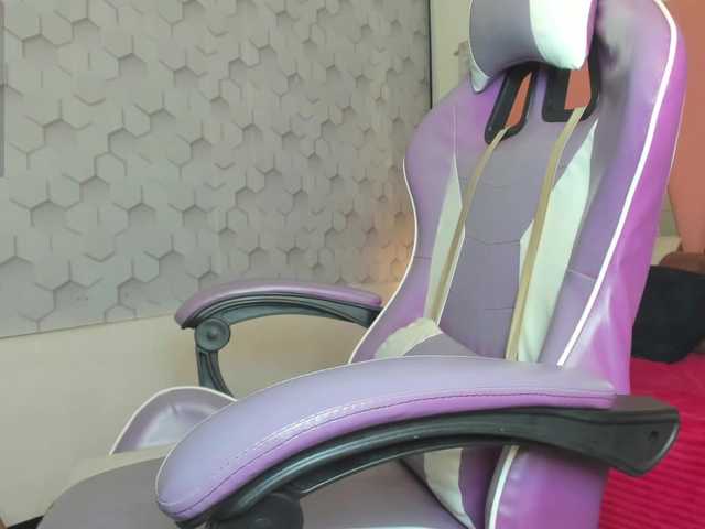 Εκπομπές οθόνης karolebonyy1