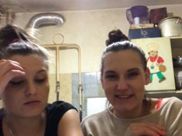 Εκπομπές οθόνης SEX-THREESOME