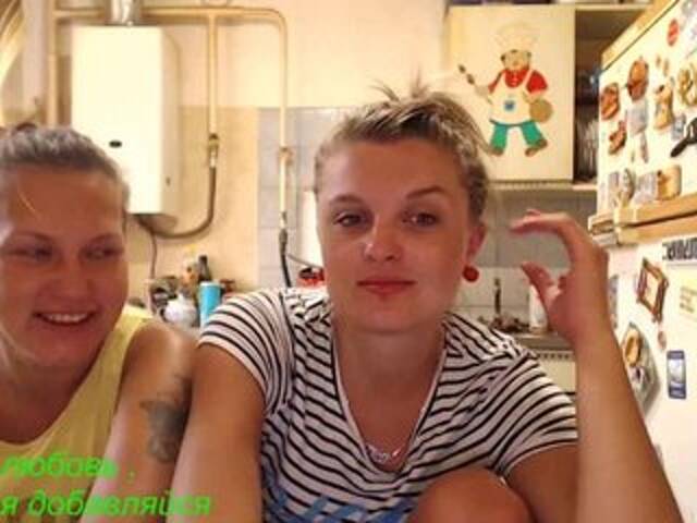 Εκπομπές οθόνης SEX-THREESOME