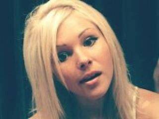 Ερωτική συνομιλία μέσω βίντεο karolinaxx