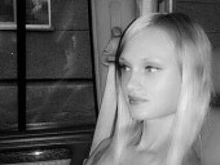 Ερωτική συνομιλία μέσω βίντεο karoline4u