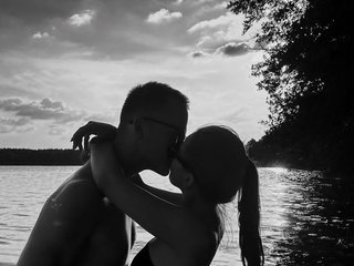 Ερωτική συνομιλία μέσω βίντεο Kartoshka2009