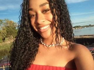 Ερωτική συνομιλία μέσω βίντεο kataleyaruiz