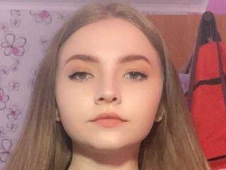 Ερωτική συνομιλία μέσω βίντεο KatarinaLITTLE