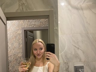 Ερωτική συνομιλία μέσω βίντεο KATE_KISS