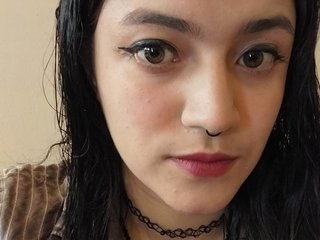 Ερωτική συνομιλία μέσω βίντεο kathe-hot