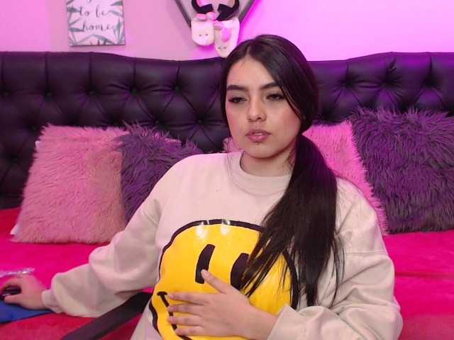 Εκπομπές οθόνης KathyaRosse