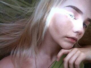 Ερωτική συνομιλία μέσω βίντεο KatRanner