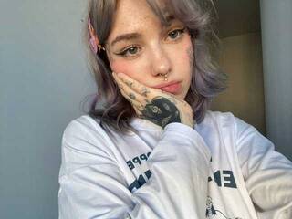 Ερωτική συνομιλία μέσω βίντεο KatrinUwU