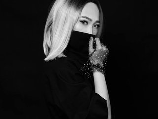 Ερωτική συνομιλία μέσω βίντεο Katsumi_Kiss