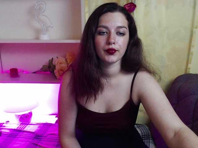 Εκπομπές οθόνης KatyJoss