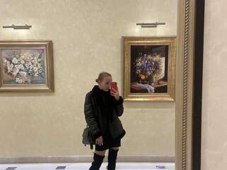 Ερωτική συνομιλία μέσω βίντεο Kay-Lally