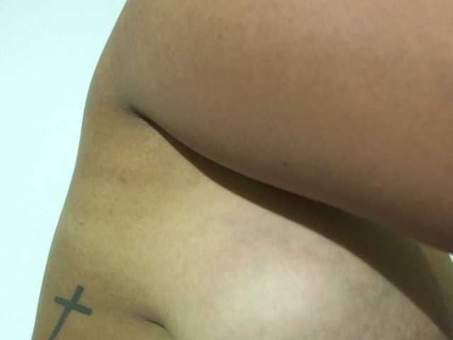 Φωτογραφίες kellylatinhot bigass bigtits latina ebony tattoo