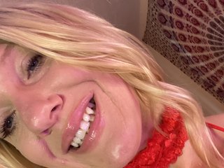 Ερωτική συνομιλία μέσω βίντεο kellywildnnout