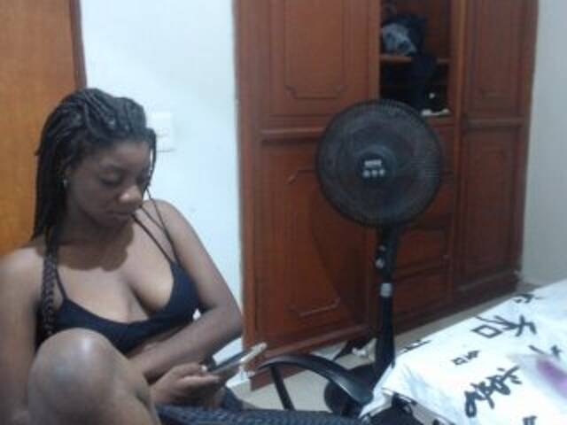 Εκπομπές οθόνης kendra0909