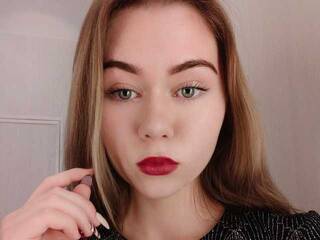 Ερωτική συνομιλία μέσω βίντεο Kessi-Bless