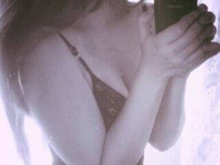 Ερωτική συνομιλία μέσω βίντεο KetrinKesh