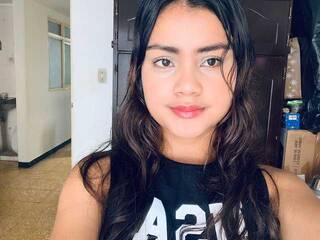 Ερωτική συνομιλία μέσω βίντεο KIITTY-1