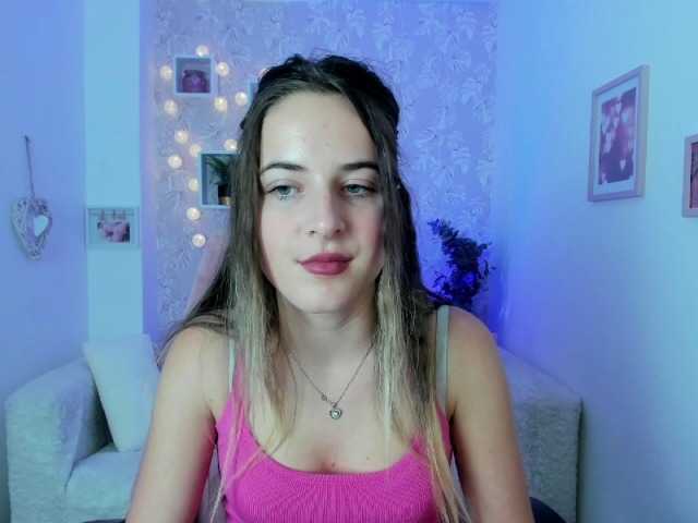 Φωτογραφίες KileyMinoww welcomme my hot show #new #18 #daddy #bigass #blonde[