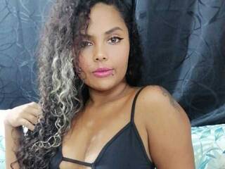 Ερωτική συνομιλία μέσω βίντεο Kinari-