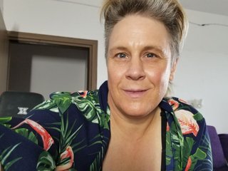 Ερωτική συνομιλία μέσω βίντεο kinkstakinks76